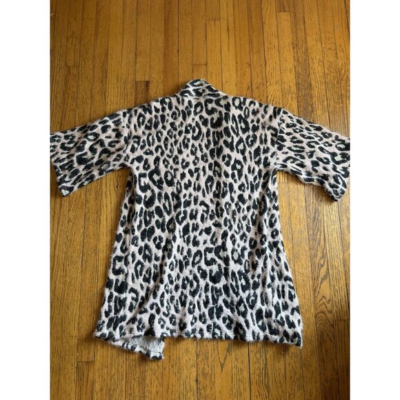 Wildfox Eyelash Open front long Cardigan Leopard Size M Casual Chic - Picture 8 of 8